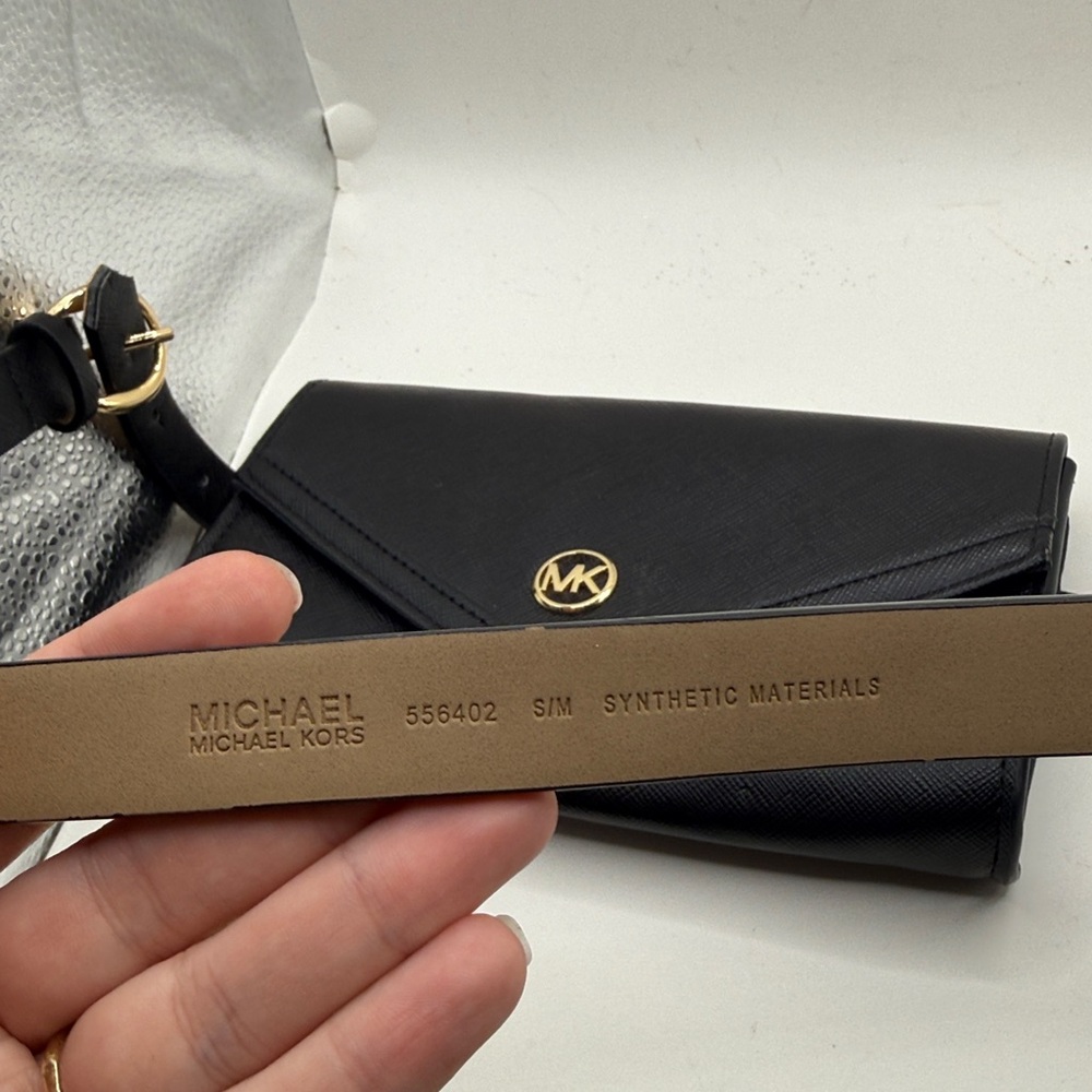 Michael Kors Black Envelope Waist Fanny Pack Belt Bag Purse S M - Picture 12 of 15